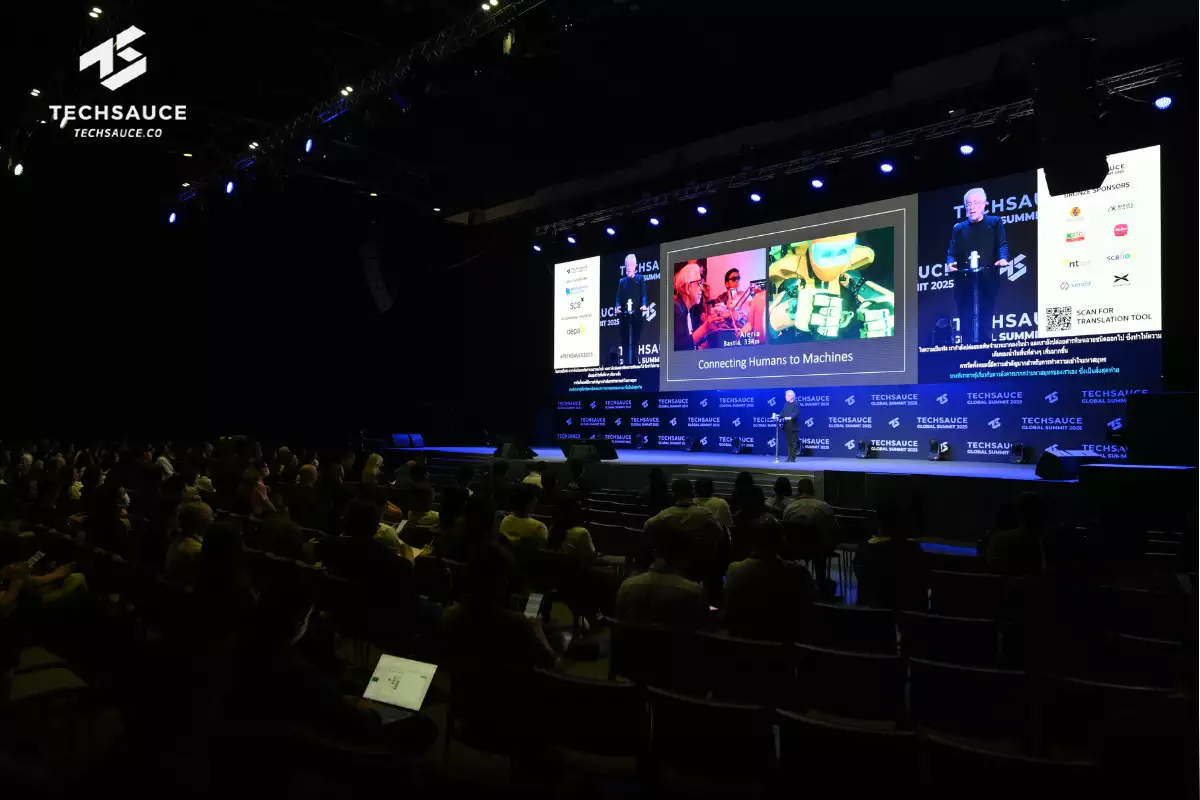 Professor Oussama Khatib in the session about robotic avatars