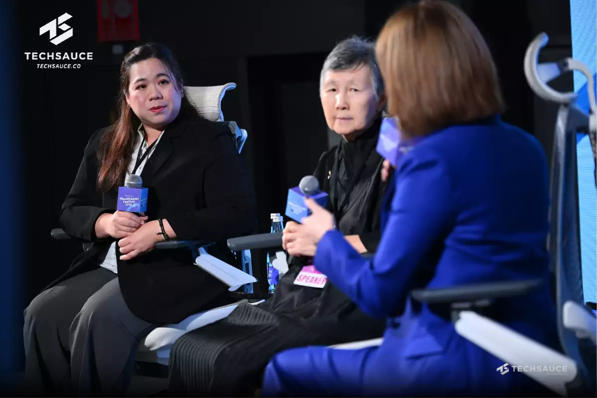 Session "Gen Alpha's Wellbeing Blueprint: สานพลัง แม่-หมอ-โรงเรียน สร้างลูกให้สตรอง"