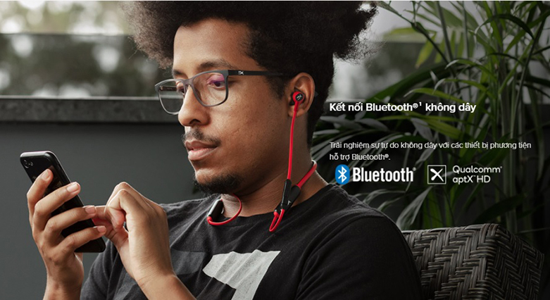 Tai nghe không dây HyperX Cloud Buds | Cụm phím đa năng dễ thao tác