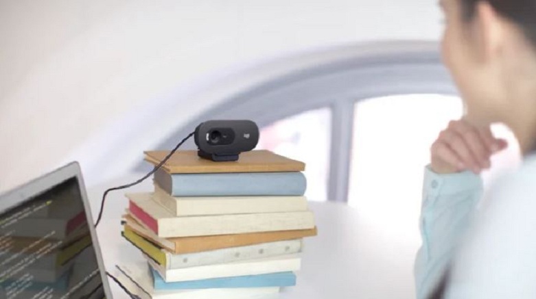 Webcame Logitech C505e | Kích thước nhẹ nhàng