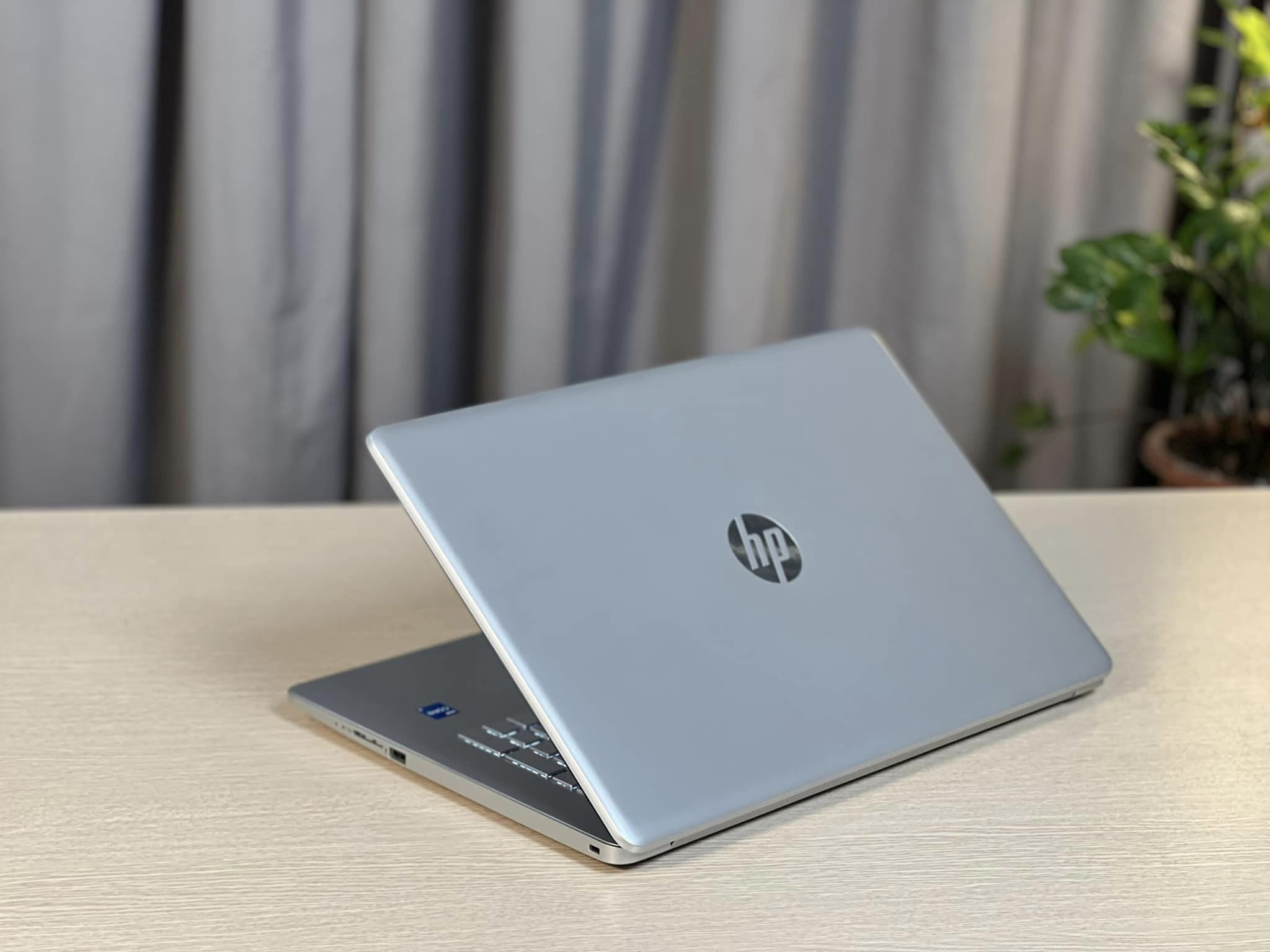 HP là thương hiệu nổi bật trong các laptop Văn phòng