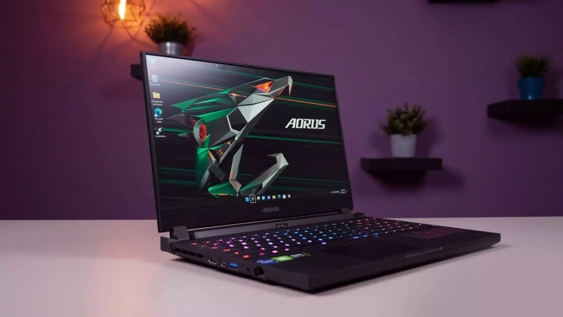 Laptop Gigabyte Aorus mang đến nhiều trải nghiệm thú vị cho các game thủ chuyên nghiệp