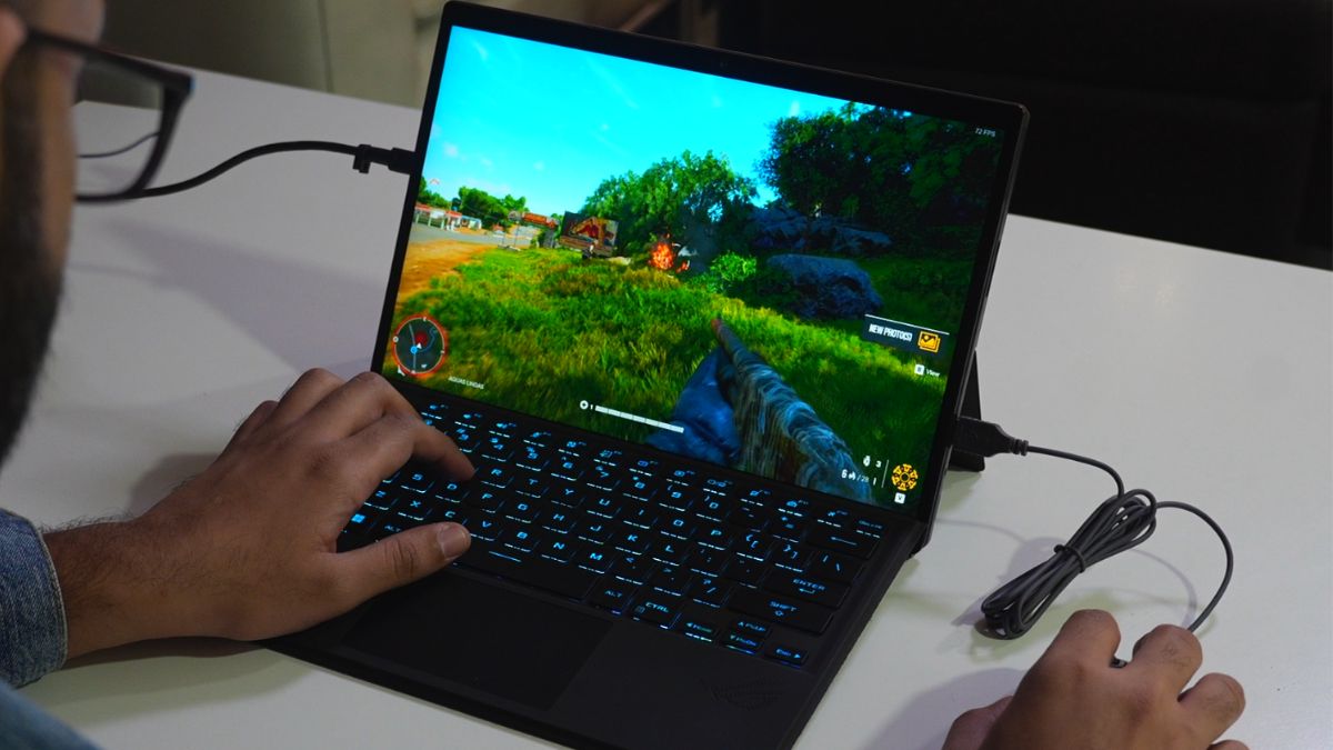 Một số hình ảnh thực tế của Laptop Asus ROG Flow GZ301ZE-LD6688W (4)