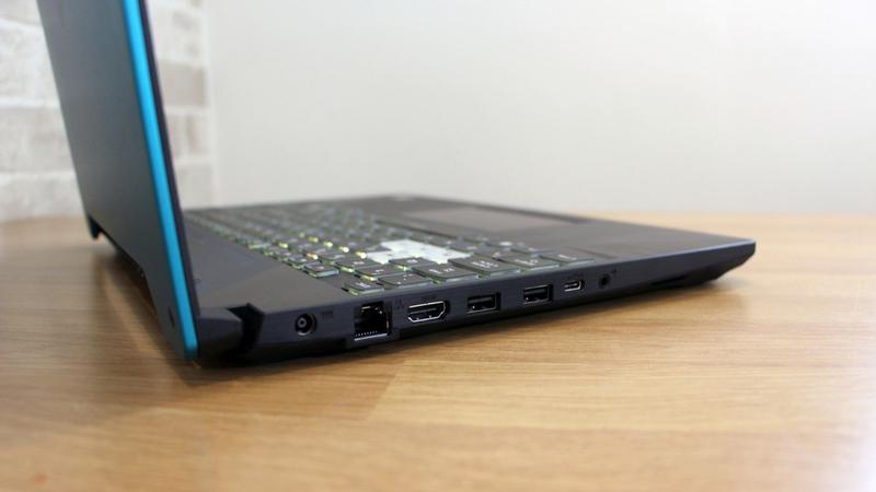 Hình ảnh thực tế laptop ASUS TUF DashFA506ICB - HN355W (2)