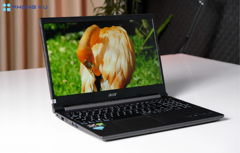 Hình ảnh thực tế Laptop Acer Aspire 7 A715-42G-R05G (cạnh trái)