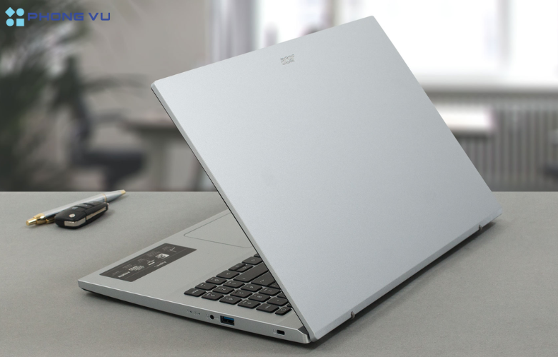Hình ảnh thực tế Laptop Acer Aspire 3 A315-59-381E (cạnh trái)
