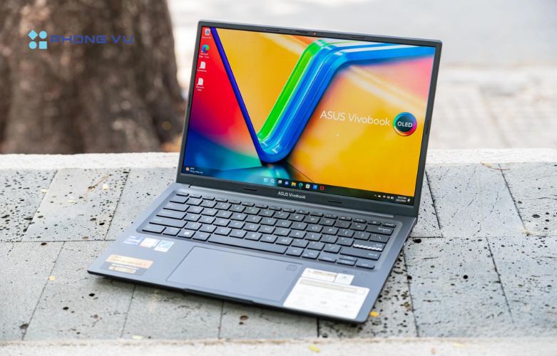Hình ảnh thực tế Laptop ASUS Vivobook S3405VA-KM072W mặt trước