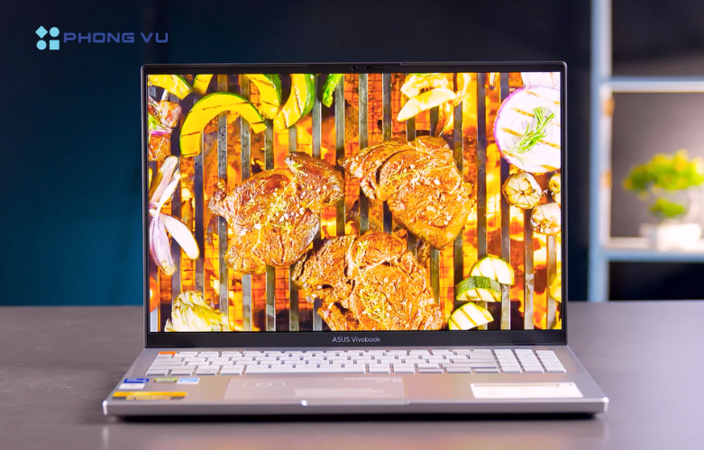 Hình ảnh thực tế Asus Vivobook Pro 16X OLED N7601ZM-MX196W mặt trước