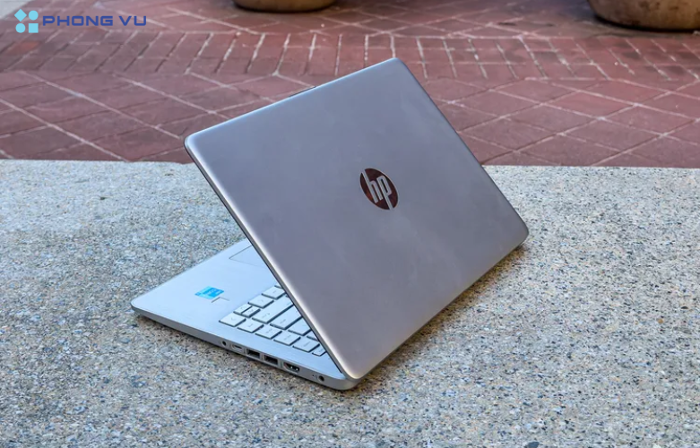 Hình ảnh thực tế Laptop HP 14s-fq1065AU (cạnh phải)