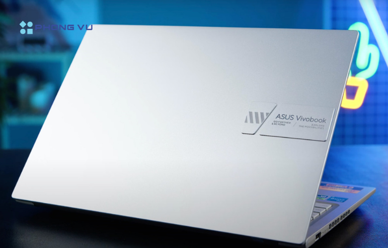 Hình ảnh thực tế laptop Asus Vivobook 14X M1403QA-LY024W mặt sau