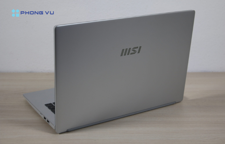 Hình ảnh thực tế Laptop MSI Modern 14 C13M - 609VN mặt sau