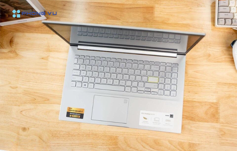 Hình ảnh thực tế Laptop ASUS Vivobook M513UA-EJ710W mặt trước