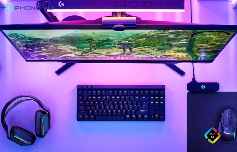 Đèn nền RGB hỗ trợ bạn trong việc phân biệt các phím một cách dễ dàng khi ánh sáng không đủ, giúp bạn làm việc và chơi game với hiệu suất tối ưu