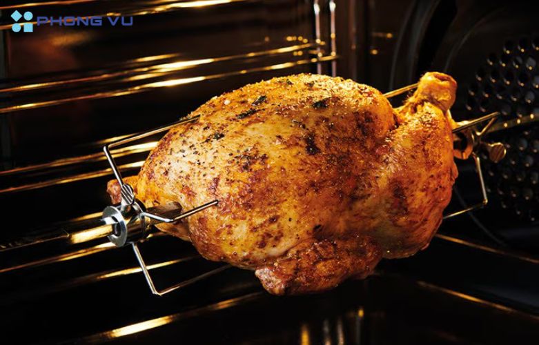 Các tính năng tiện ích của lò nướng đa năng giúp người dùng kiểm soát thời gian nấu nướng của món ăn