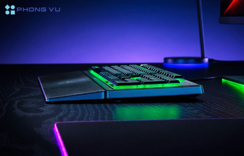 Với công nghệ Razer™ Membrane Switch và thiết kế phím bấm đặc biệt, Razer Ornata V3 X mang lại trải nghiệm gõ phím mềm mại, êm ái và giảm tiếng ồn