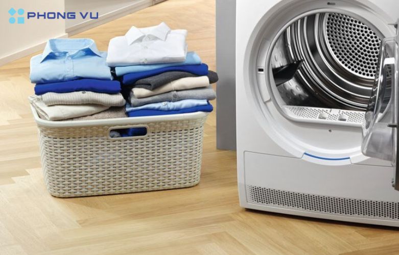 Electrolux nổi tiếng với nhiều dòng máy giặt từ cửa trước, cửa trên và các máy giặt kết hợp với sấy