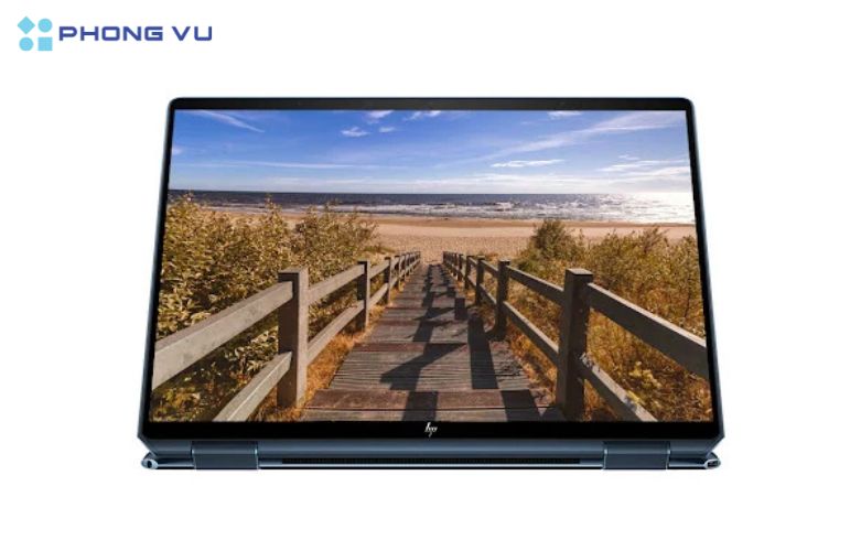 Hệ thống kết nối phong phú này không chỉ đảm bảo sự tiện lợi mà còn giúp người dùng dễ dàng kết nối với các thiết bị công nghệ hiện đại, phục vụ tối ưu cho công việc và giải trí
