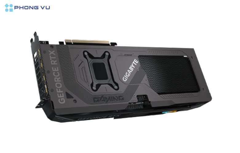 Cải tiến hiệu suất mạnh mẽ và tính năng đặc biệt như ép xung sẵn, hỗ trợ G-Sync và hệ thống tản nhiệt, giúp tối ưu hóa trải nghiệm chơi game mượt mà