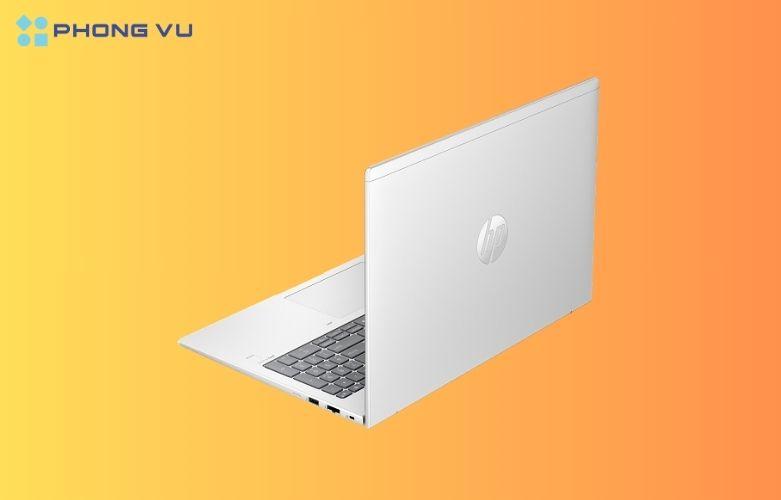 Với thiết kế bền bỉ, gọn nhẹ và thời trang, HP Probook 460 G11 là sự lựa chọn lý tưởng cho doanh nhân và nhân viên văn phòng thường xuyên di chuyển