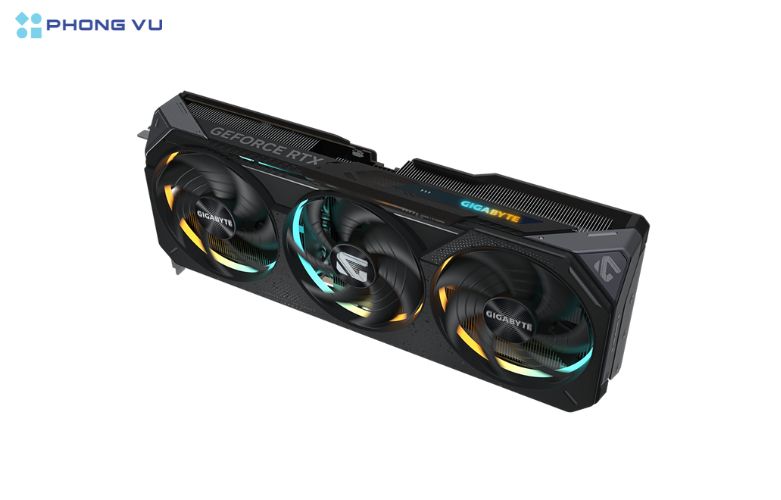 Trải nghiệm hình ảnh chân thực và sống động với công nghệ Ray Tracing thế hệ 4 và DLSS 4 mang lại chất lượng hình ảnh tuyệt vời và hiệu suất