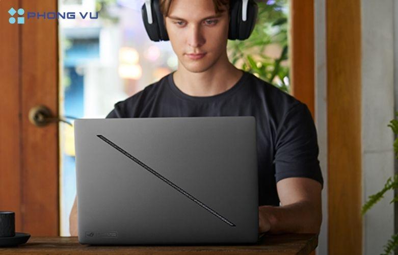 Nhìn chung, Zephyrus G16 GU605CX-QR083W là sự kết hợp hoàn hảo giữa hiệu năng mạnh mẽ và tính di động cao, phù hợp cho cả game thủ và người làm sáng tạo nội dung