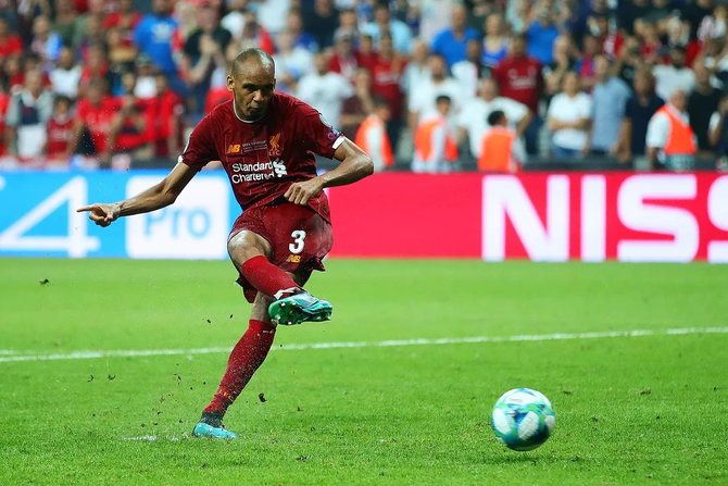 Карточка Фабиньо очень популярна в FIFA 20/ Getty Images