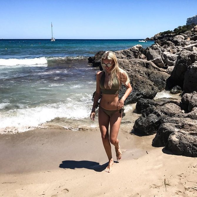 // instagram.com/scarlettgartmann