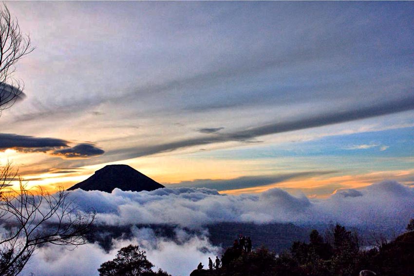 Download 4400 Gambar Gunung Dieng  Gratis