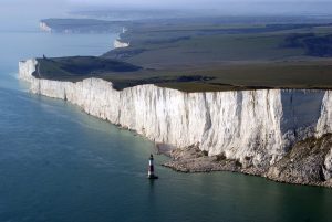 tempat wisata terindah di dunia - Beachy Head, Inggris