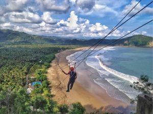 Pantai Taman wisata di pacitan