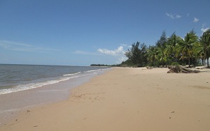 21 Wisata Pantai Di Kalimantan Utara Yang Menarik