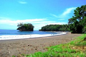 15 Pantai Eksotis Di Jawa Barat Yang Tidak Boleh Terlewatkan