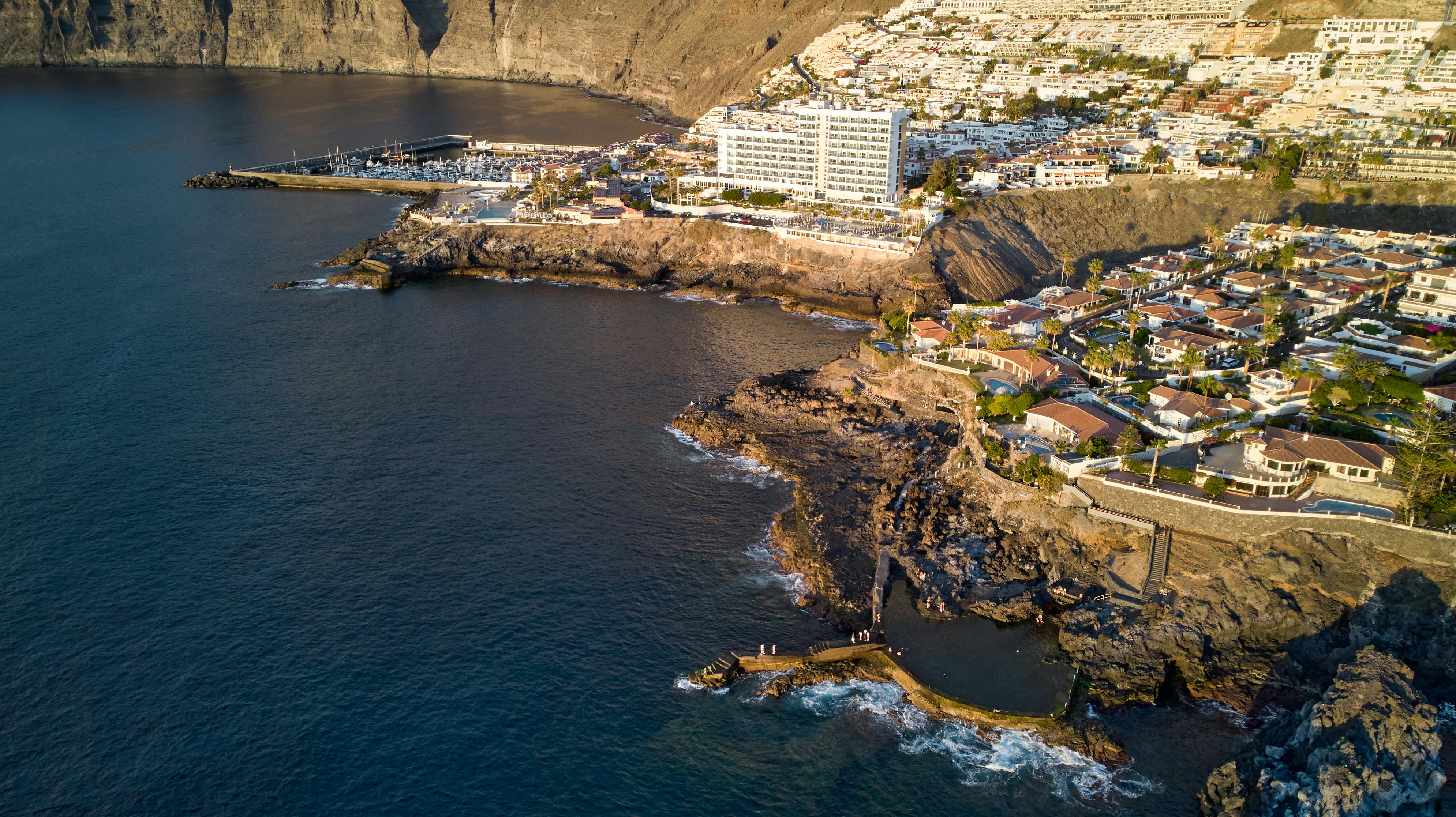 Los Gigantes 1