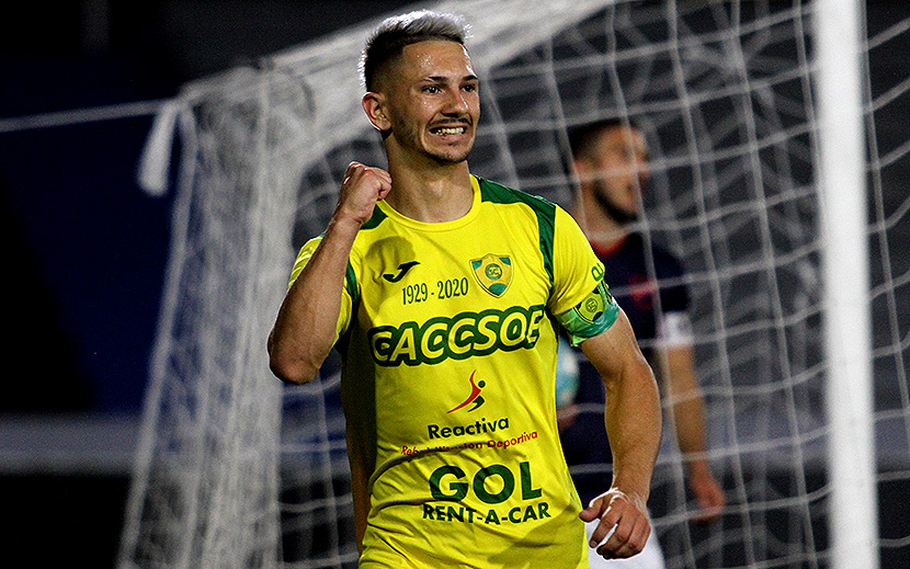 Tenfield.com » Cerrito a paso de campeón