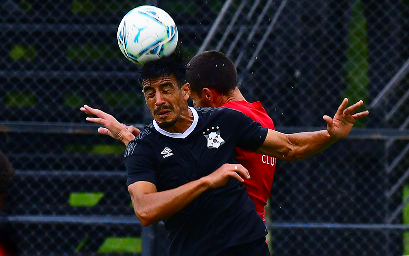 Racing empató ante Racing de Montevideo, por un amistoso: penal