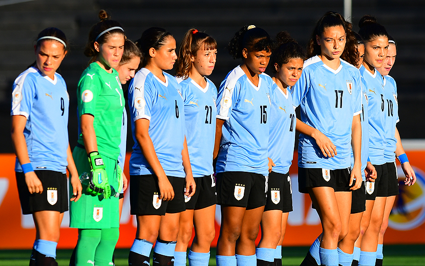 Qué debe ocurrir para que Uruguay clasifique al cuadrangular final en el  Sudamericano sub 17 femenino en el Charrúa?