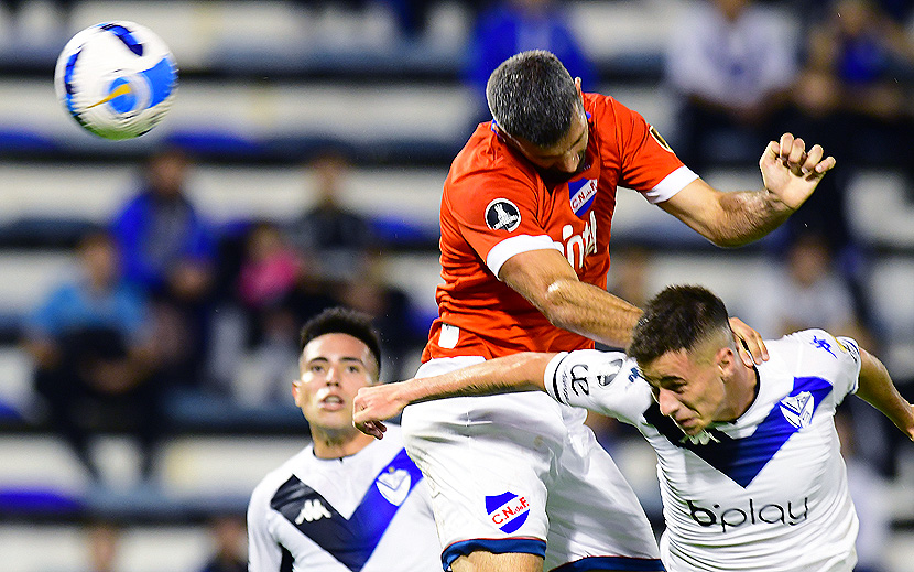 Racing de Montevideo logró un importante triunfo 2-0 ante Montevideo City  Torque