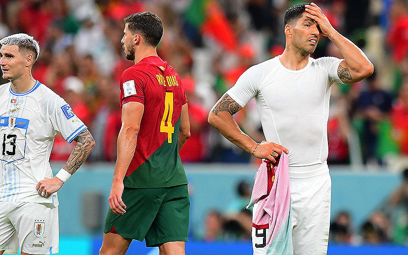 Vista Del Logo De Portugal Contra Selección De Fútbol Uruguay