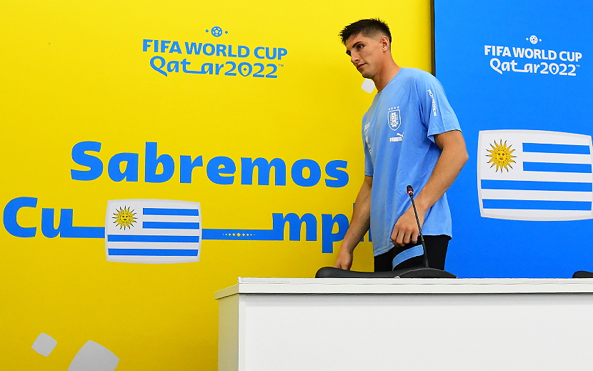 Uruguayo Rochet dice que balones rápidos del Mundial ponen a prueba a los  arqueros