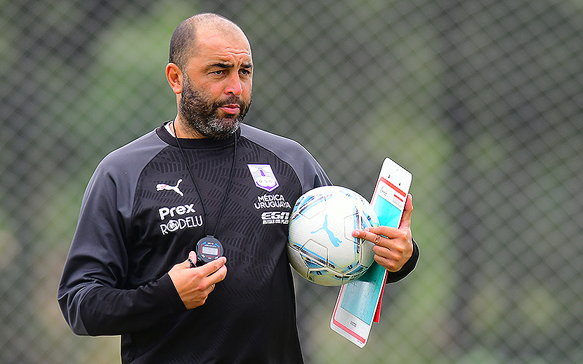 Unión tiene en la mira a un entrenador del fútbol uruguayo