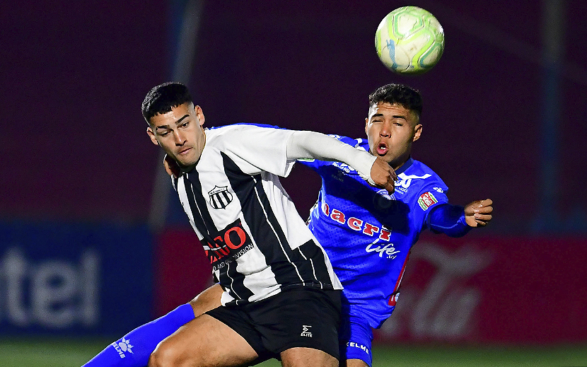 Cerro Largo FC - Racing Club Montevideo (2-0), Primera Division 2023,  Uruguay