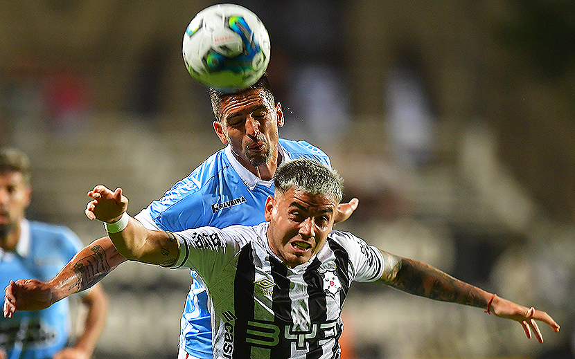 Escolta a River en el campeonato Uruguayo y primero de la tabla anual, el  tricolor venció a Wanderers en la quinta de la Paraguaya por 2-0 - El  Deportivo