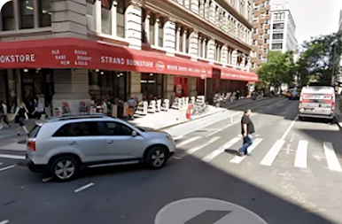 Dynamic street view