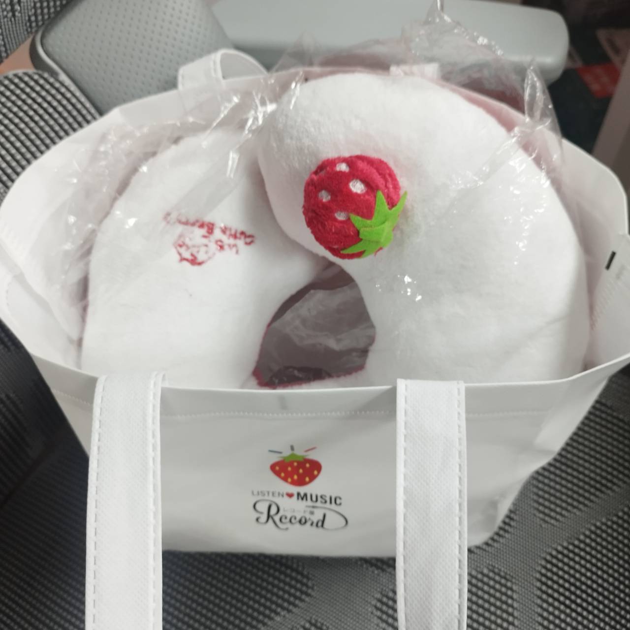 草莓頸圈 附提袋