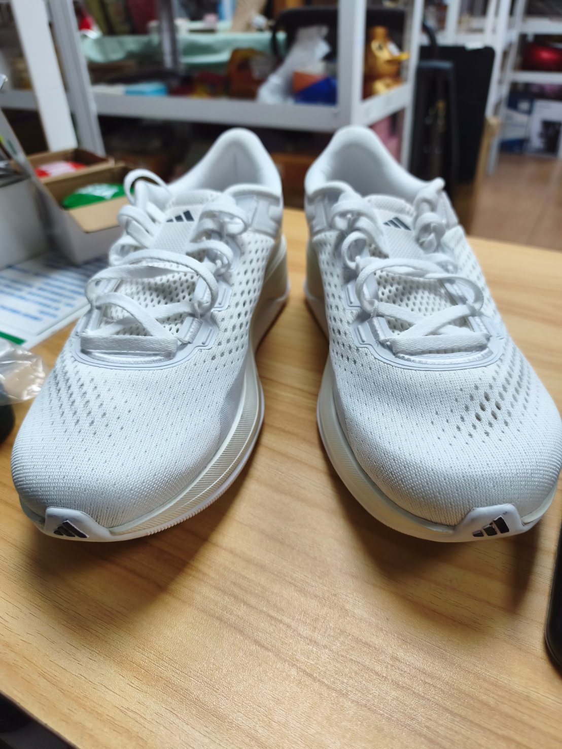 全新 Adidas  球鞋 27- 28碼