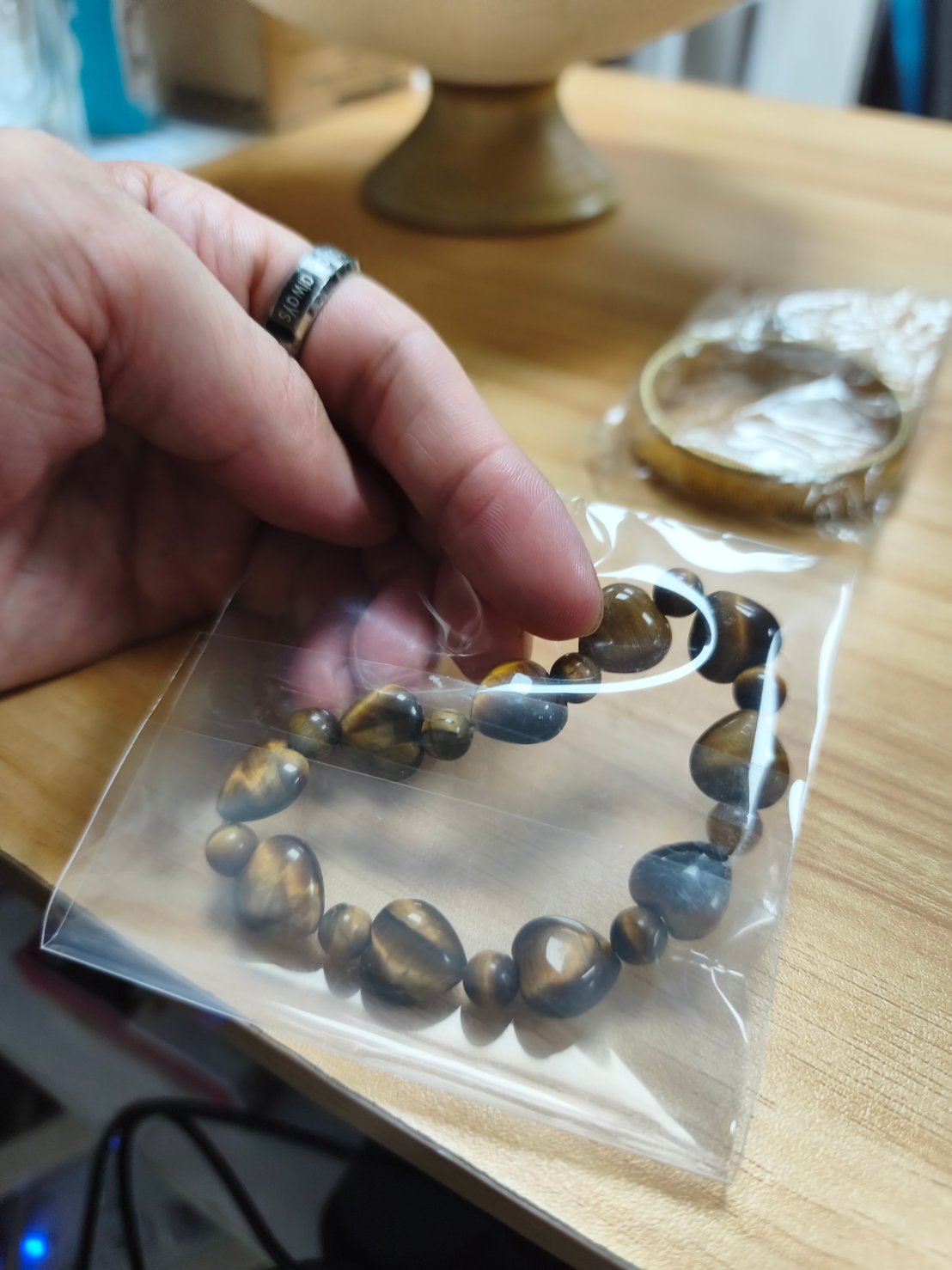 愛心虎眼手串