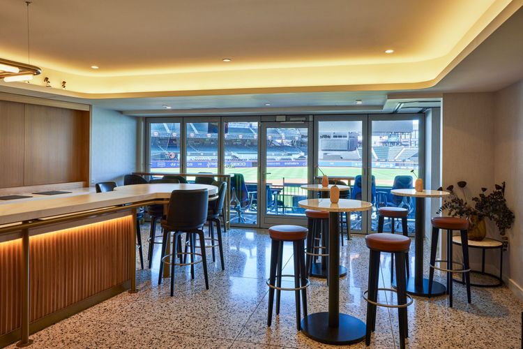 Clover Suites