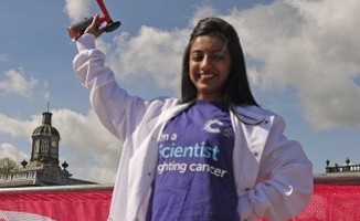 Cancer Research UK scientist Priya Hari sounded the airhorn at Race For Life South Queensferry