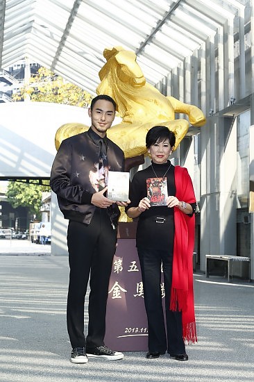 凌波 小天互贈成名作DVD 凌波 小天互贈成名作DVD