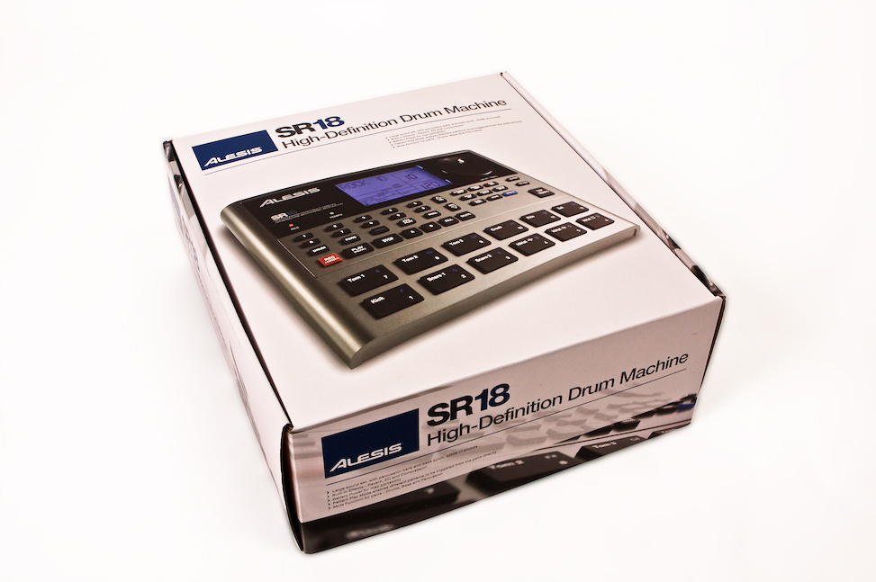 Alesis_SR18_01